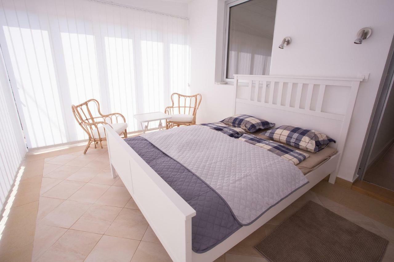 Downtown Beach Apartments Умаг Екстер'єр фото